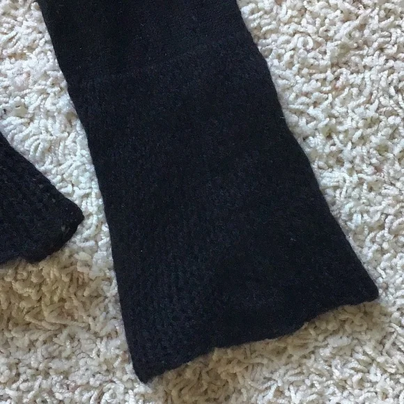 Max Studio Black V-Neck Sweater - Picture 4 of 5